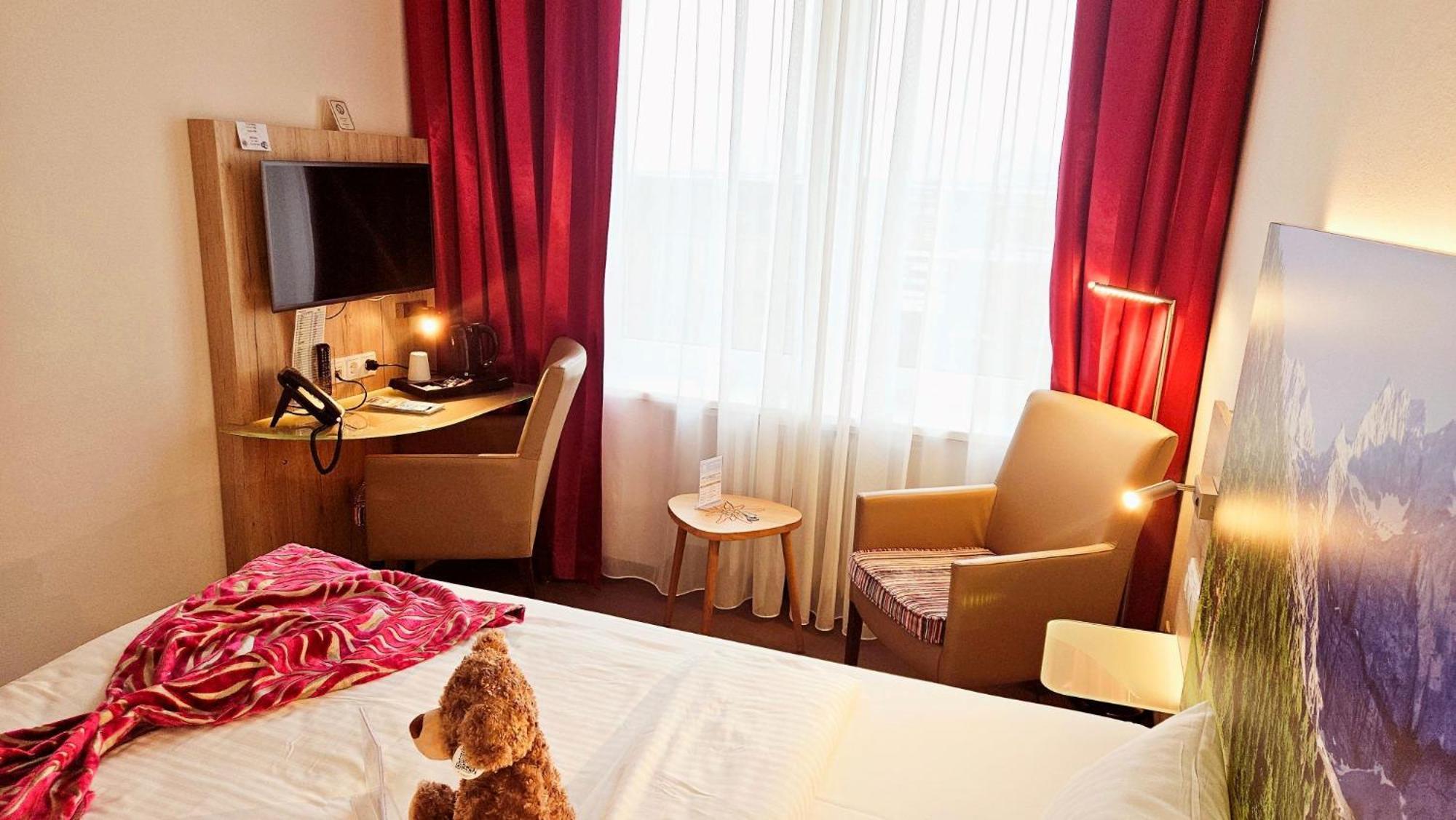 Hotel Edel Weiss Bremen Bagian luar foto