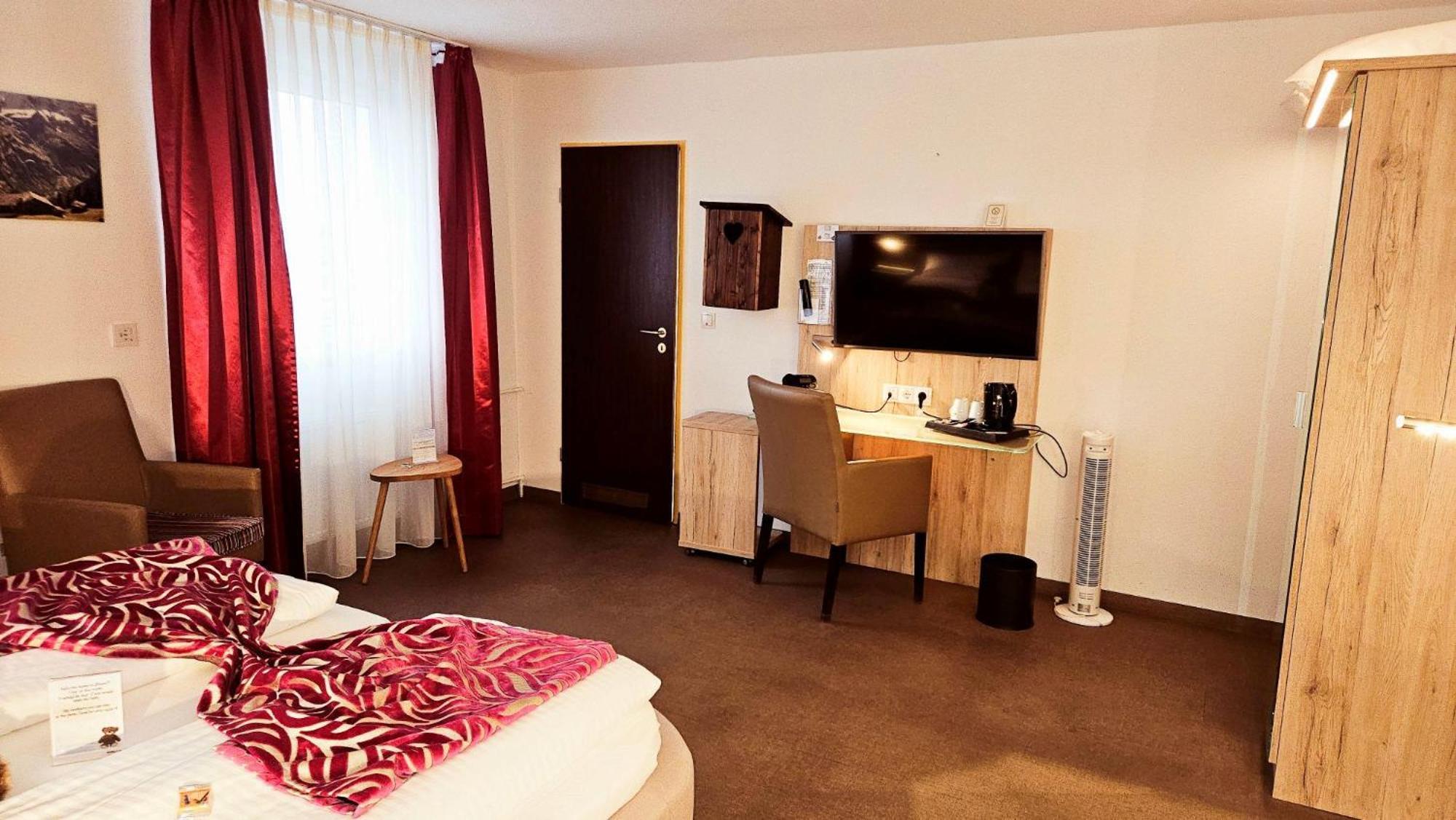 Hotel Edel Weiss Bremen Bagian luar foto