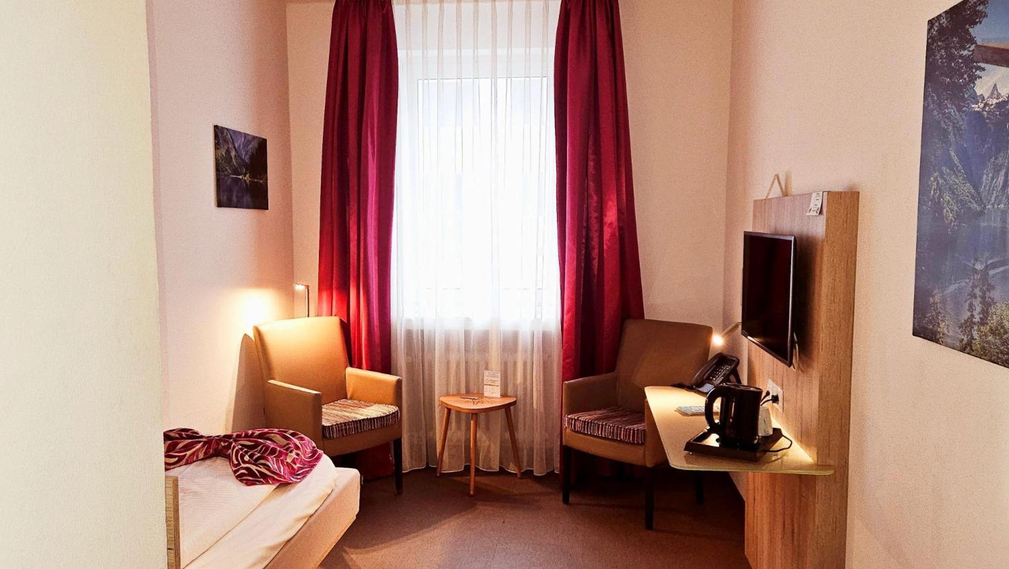 Hotel Edel Weiss Bremen Bagian luar foto