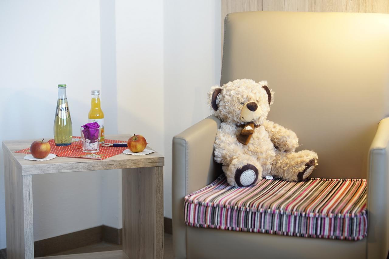 Hotel Edel Weiss Bremen Bagian luar foto