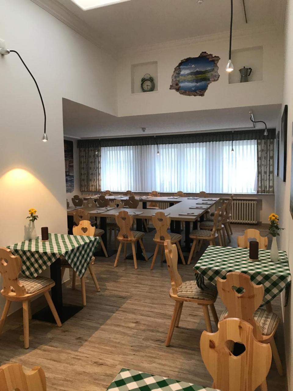 Hotel Edel Weiss Bremen Bagian luar foto