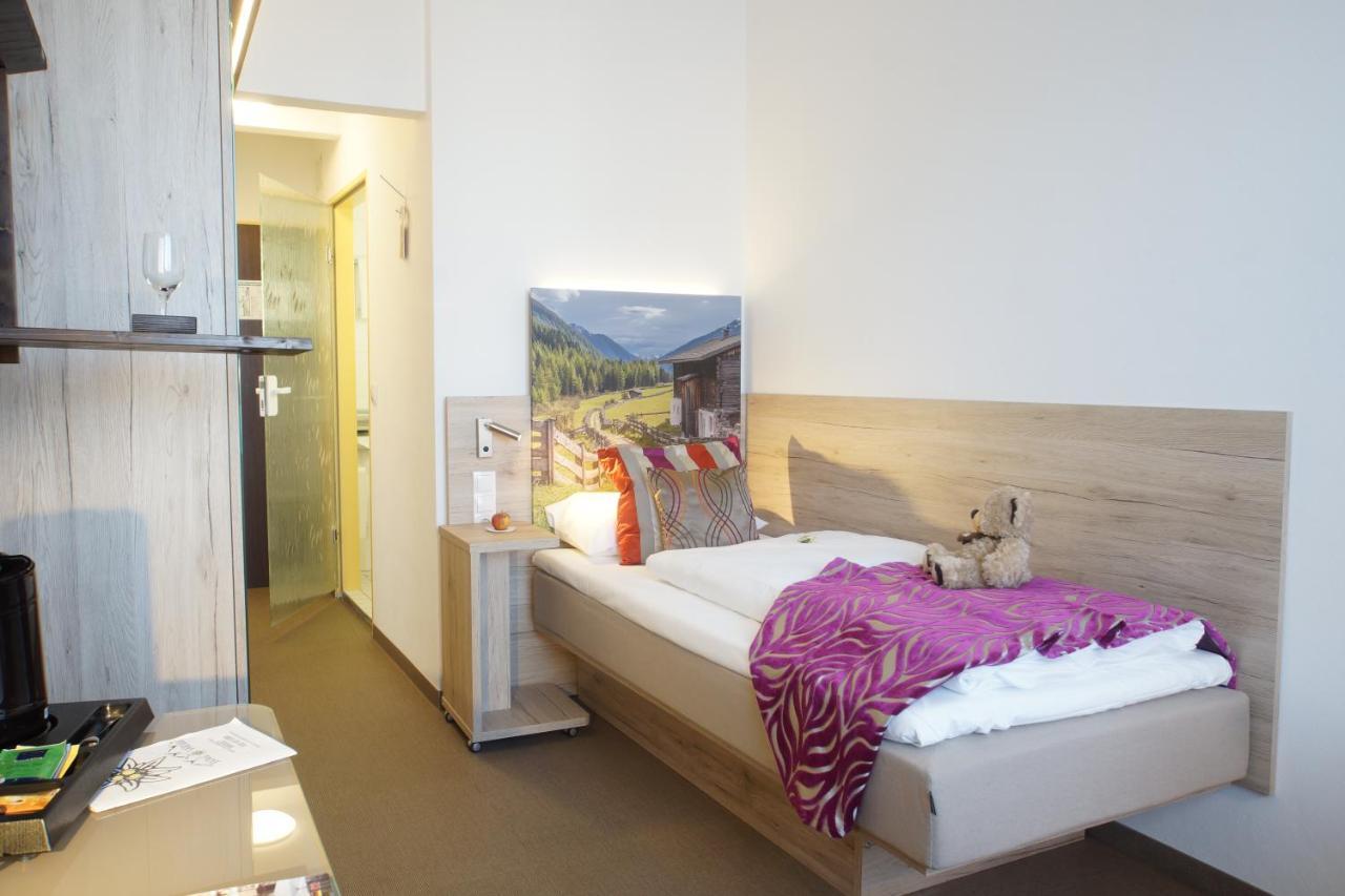 Hotel Edel Weiss Bremen Bagian luar foto